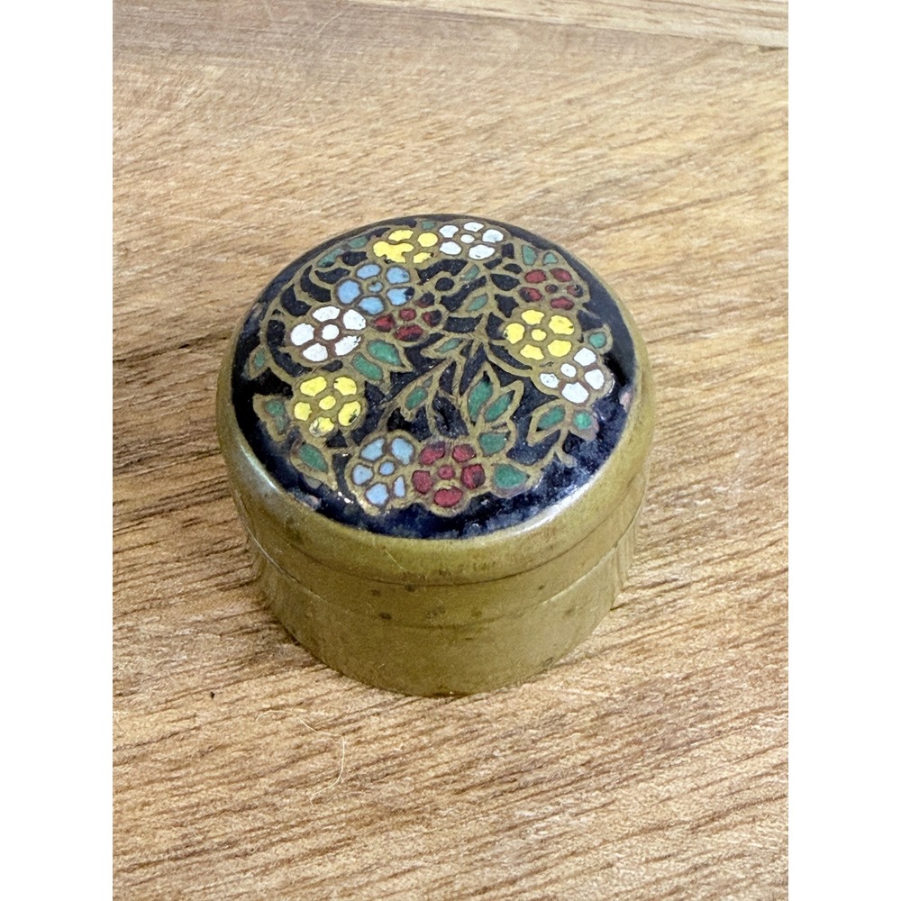 Vintage Cloisonné Enamel Floral Brass Trinket Pill Box Thailand Marked Siam